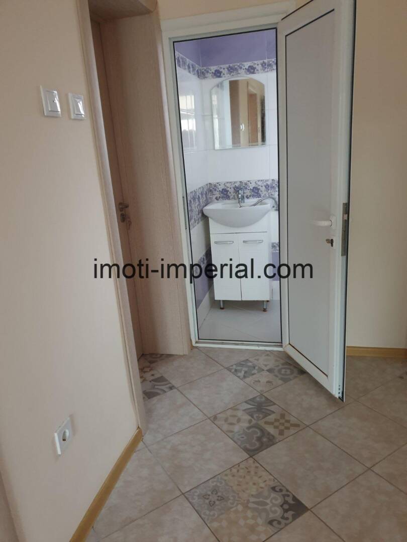 IMG-6612a0eefe3d06f4503851cd6b2aab66-V