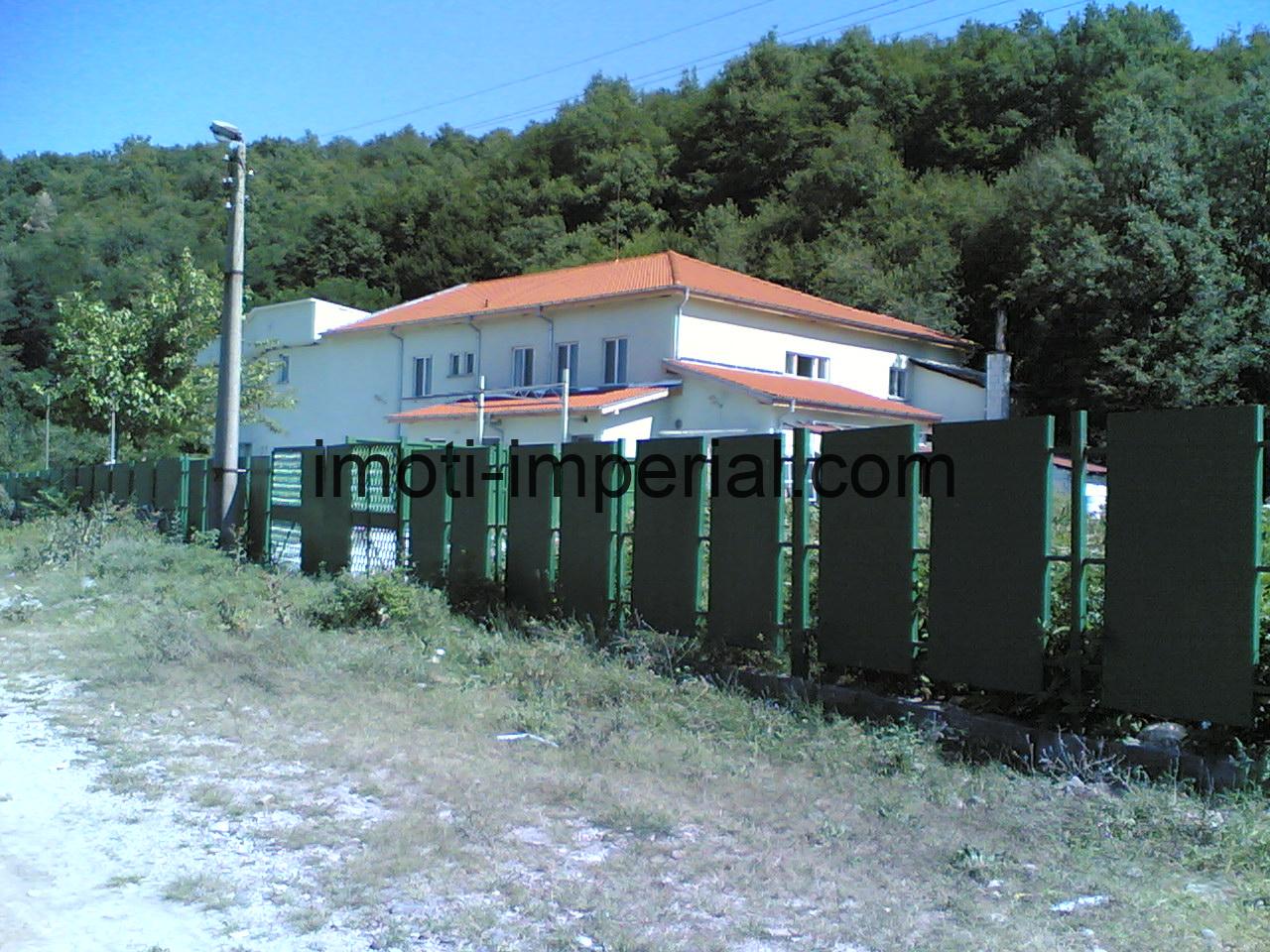 10082005002