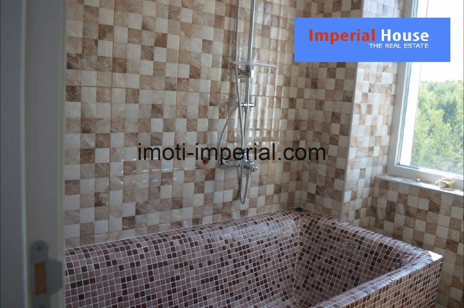 room14-2000x1329-92